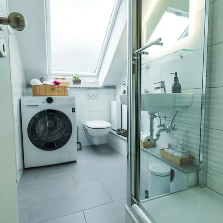 Apartment Modern - Zentral - Naehe Hbf - Helios - Messe Dus